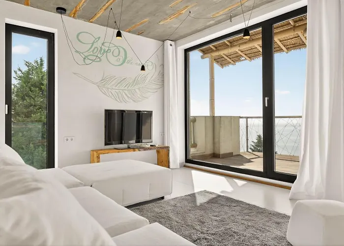 Design Lux In Bamboo Garden ,no Shoes Allowed Inside Appartement *