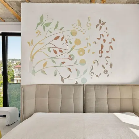 Bamboo Garden Apartment Warna