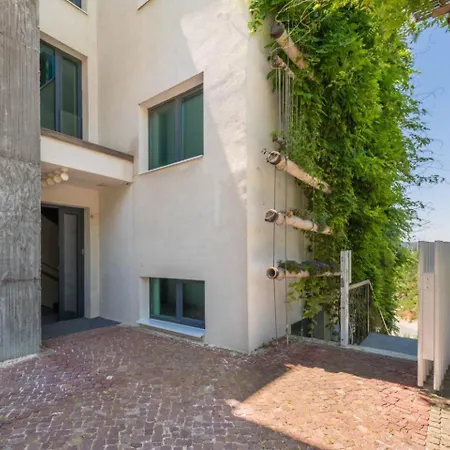 Bamboo Garden Apartment